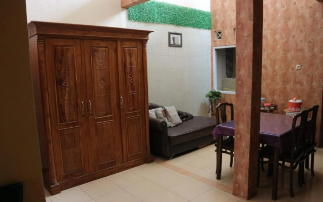 Guest House Dissa