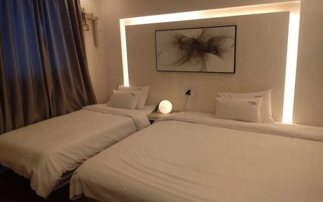 Praha Hotel