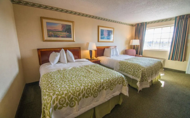 莱瑟姆戴斯套房酒店/北阿尔巴尼(Albany Airport Hotel)