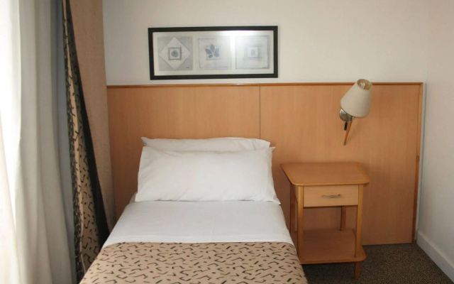 Urbana Suites