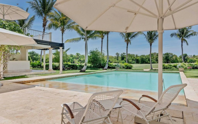 Sophisticated Villas With Private Pools and Staff