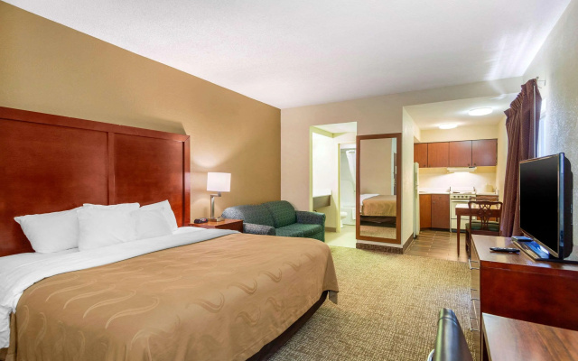 Quality Inn & Suites Olde Town
