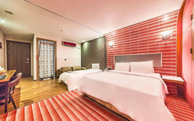 Gallerya Hotel