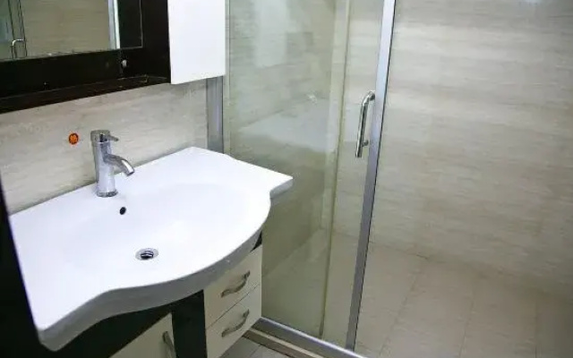 Donghai Hotel