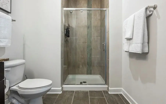 Landing Apartments - Northlake