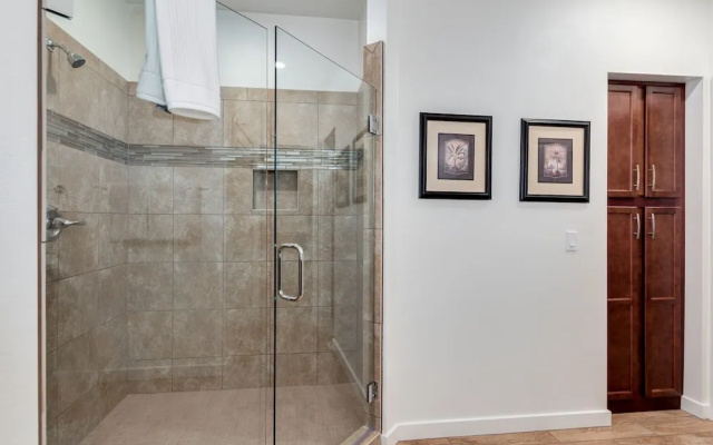 Queen Creek #350 - 2 Br Condo