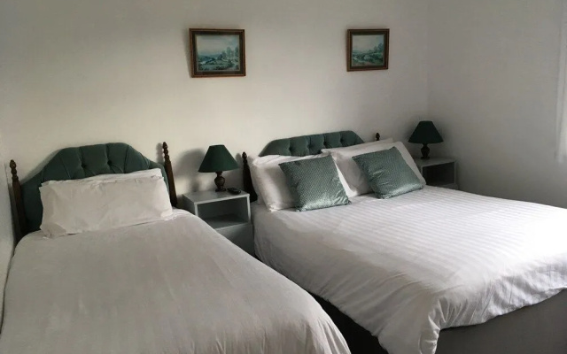 Riverfield Bed And Breakfast