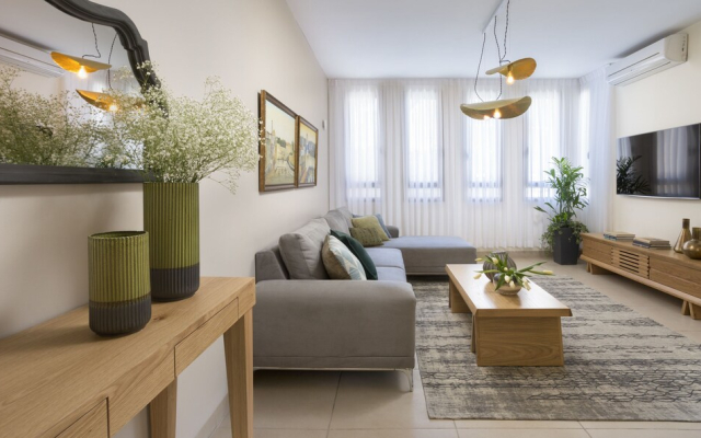 Mount of Olives Residence Glatt Kosher