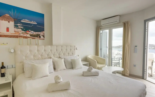 Maroulinas View Studios & Apartments