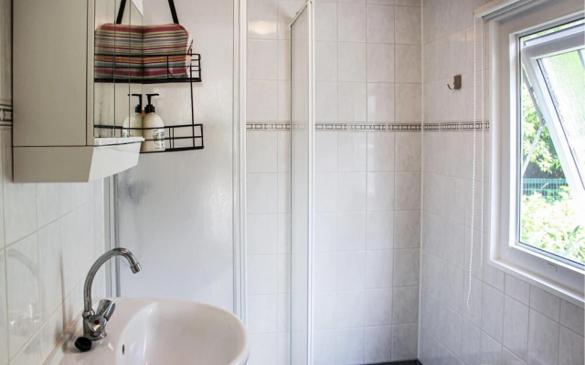 Stunning Home in Rheezerveen With 2 Bedrooms and Wifi