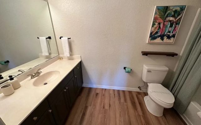 Upgraded! Quiet Southern Dunes Condo
