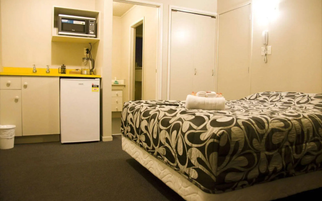Middlemore Motel