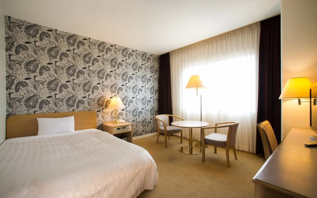Southern City Hotel