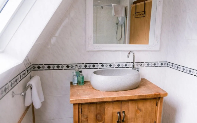 Bright Star Lodge