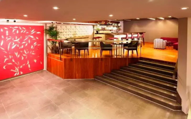 Holiday Inn