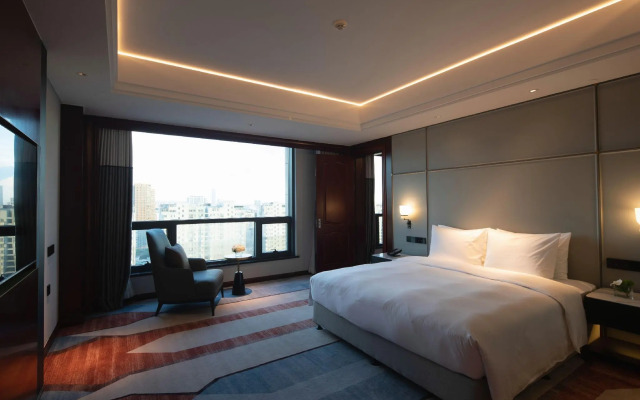 Yangzhou Wanda Yihua Hotel