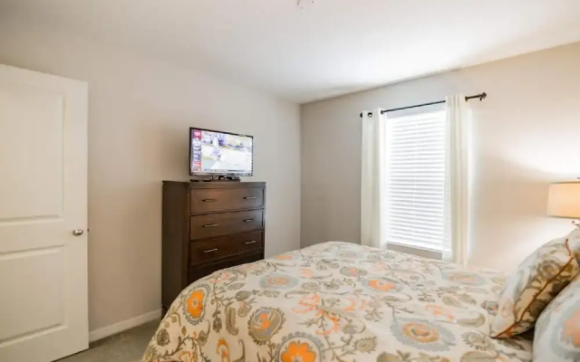5131 Compass Bay