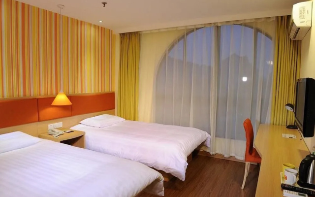 Home Inn Rushan Qingshan Road