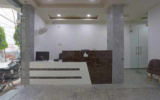 OYO 60786 Hotel Bluestar