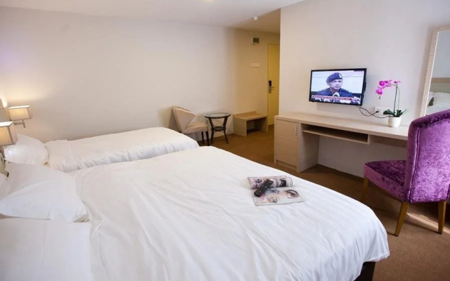 Pingsa Hotel
