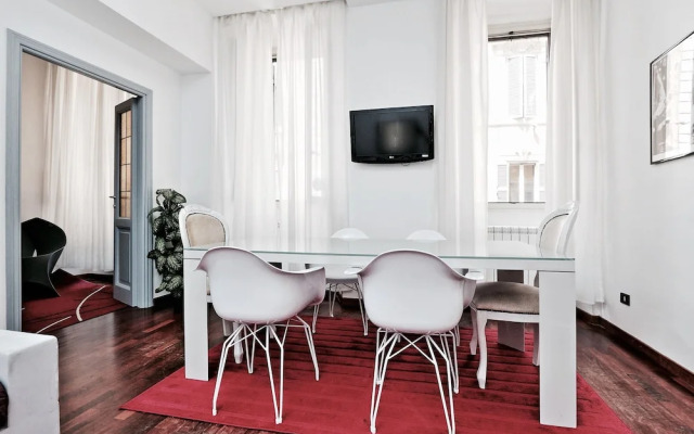 Spanish Steps Apartments