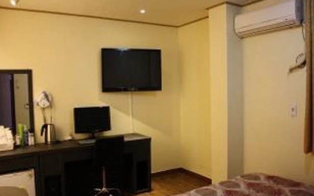 Goodstay Grand Motel