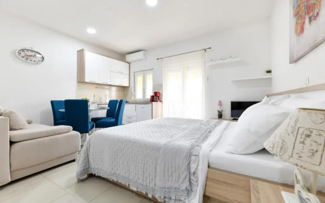 Apartments Diora