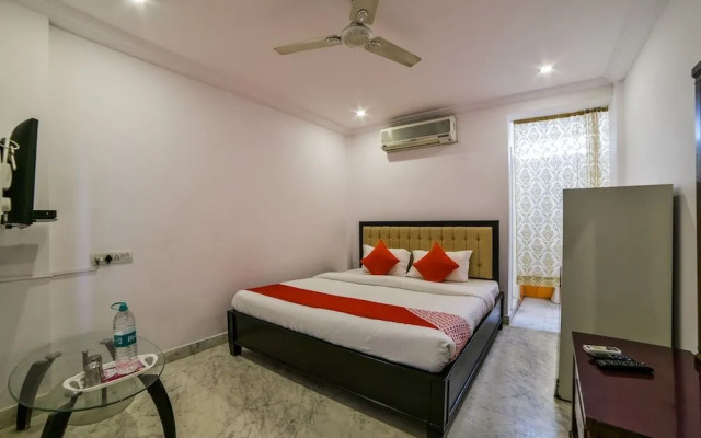 OYO 13251 Hotel Three Castles Deluxe