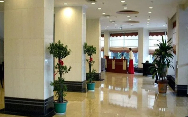 Yiwu Bairui Hotel