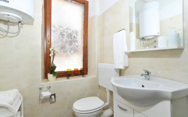 Apartment Doni