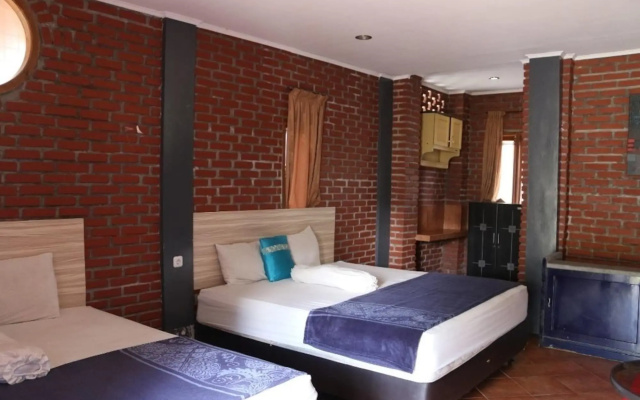 Bantal Guling Villa Bandung