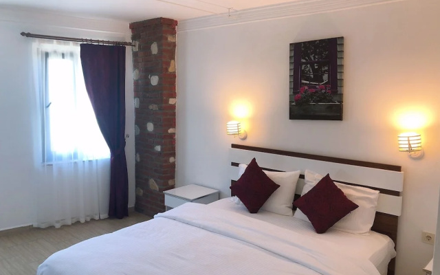 Lavinya Otel