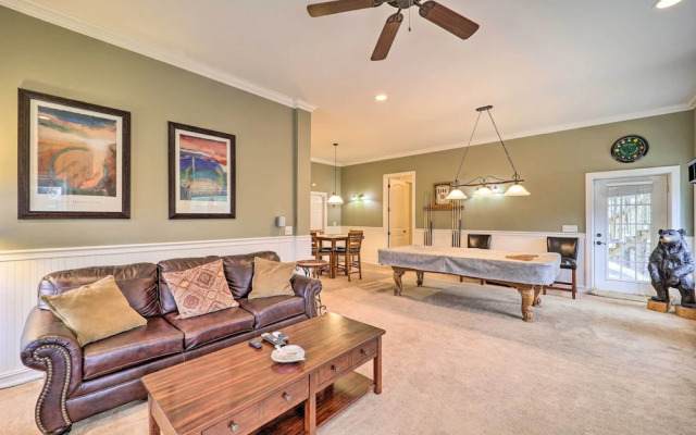 Hot Tub & Game Room: 'A Mountain Dream' in Vilas