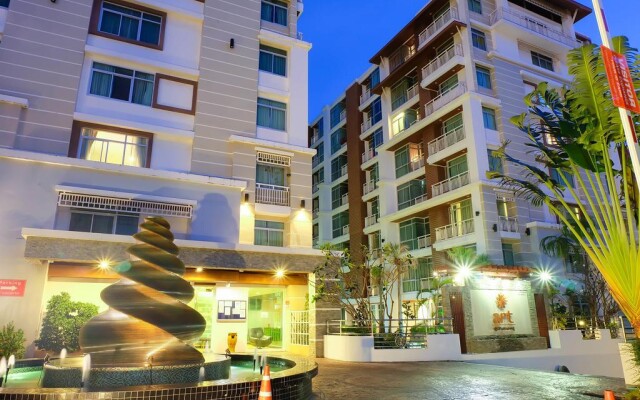 Отель iCheck inn Residences Patong вид на фасад