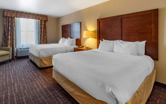 Spark by Hilton Shawnee