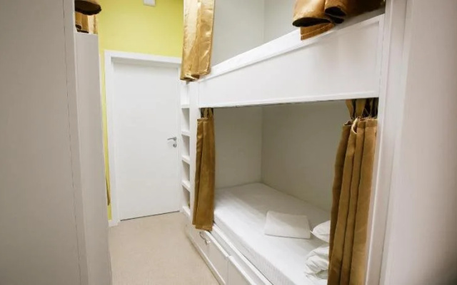 Hostel Кit