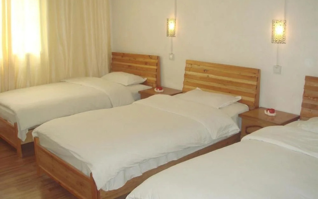 Tujia Small Courtyard Inn
