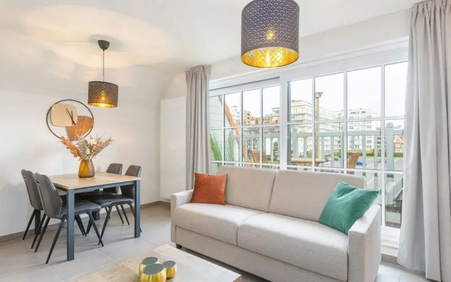 Apartment With Cosy Sunny Terrace