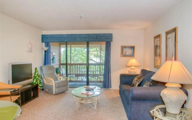 Laurel Court 307