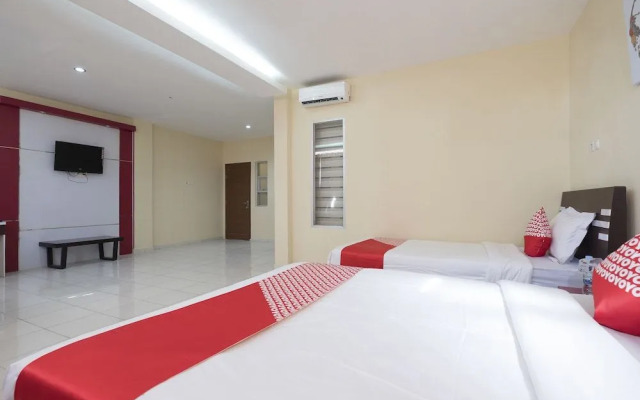 OYO 1075 Rumah Indah Losari Inn