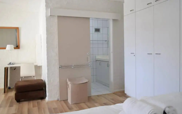 New York Style Loft Apartment With Safe Parking And Pool