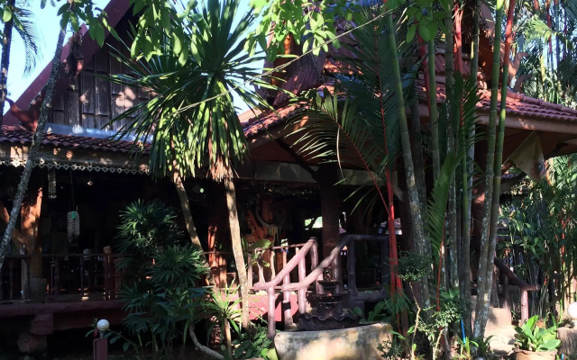 Nung House