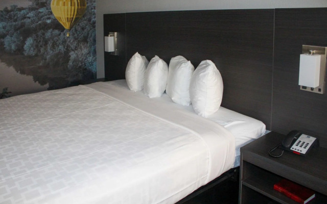 Clarion Pointe Statesville
