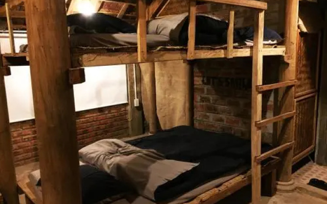 A Vietnam Corner Restaurant & Hostel
