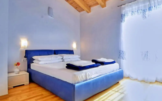Villa in Banjole Near Crystal Clear Sea
