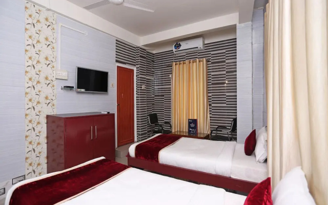 OYO 9562 Hotel Upasana Palace