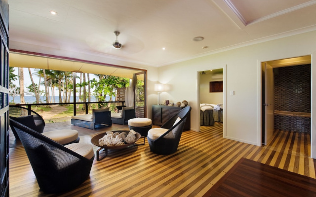 Mission Beach Lodge