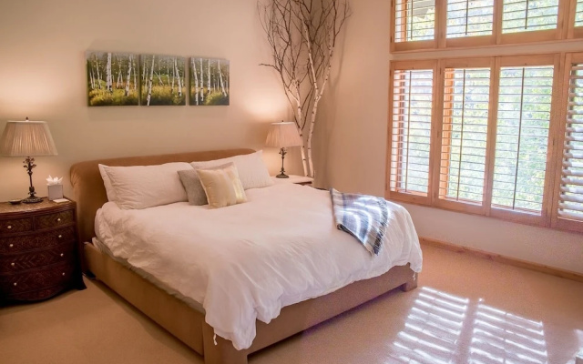 Red Fox Lane Townhome By Redawning