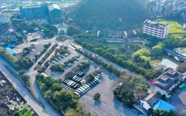 Guifeng Hotel Zhenfeng