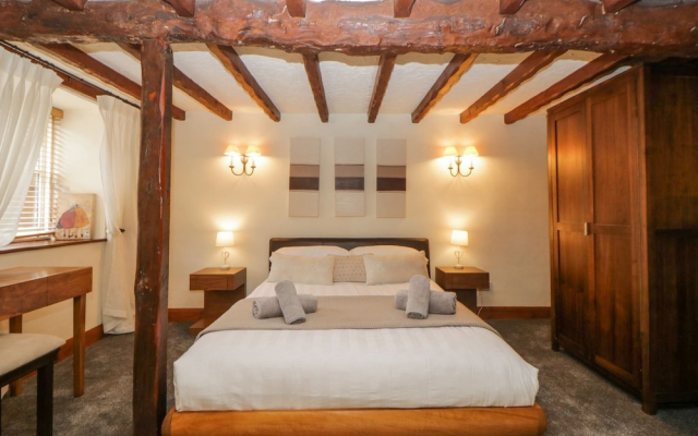 Meadow Thatch
